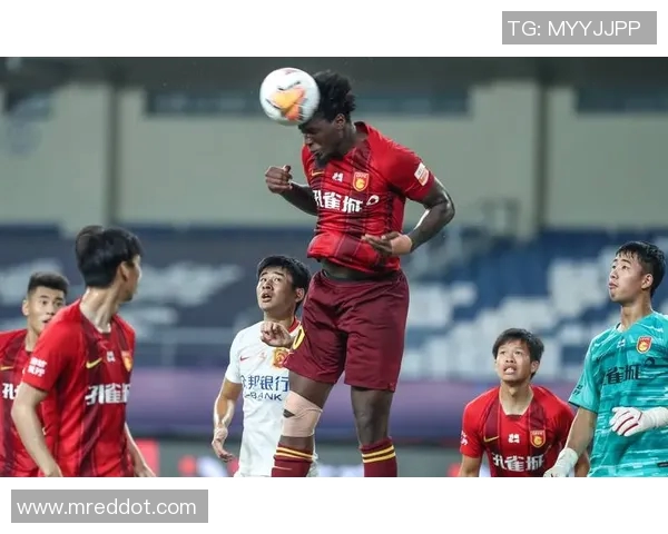 武汉足球队包夹战术解析及其在比赛中的应用与效果分析