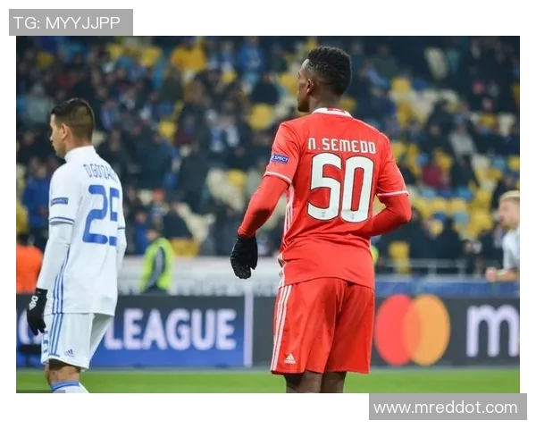 基辅迪纳摩迎战亚布诺力争主场胜利展现实力