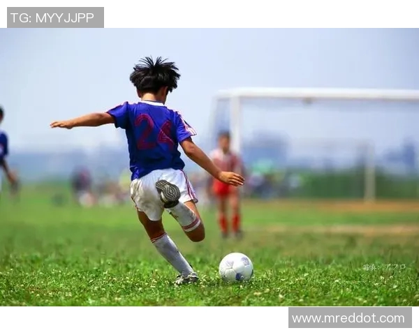 土伦杯激战日本对决智利青年球员展现足球魅力与潜力