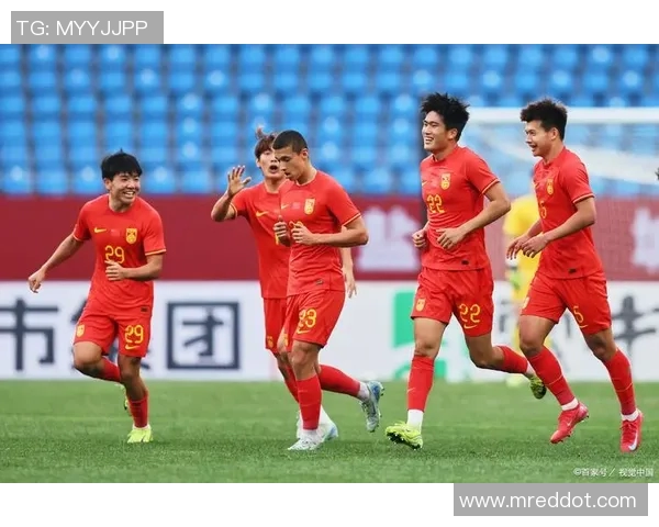 国足12强赛对决乌兹别克全力争胜展现实力与信心