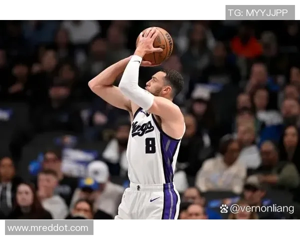 国王与太阳激战NBA夏季联赛新秀展现潜力与激情的精彩对决