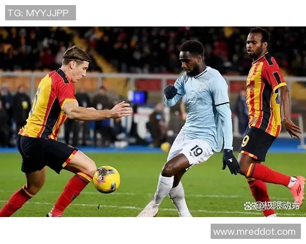 意甲焦点战拉齐奥迎战森索罗双方争夺三分激战一触即发