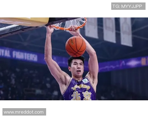 邹雨宸:从篮球新星到职业生涯巅峰的成长之路与挑战 邹雨宸:从篮球新星到职业生涯巅峰的成长之路与挑战