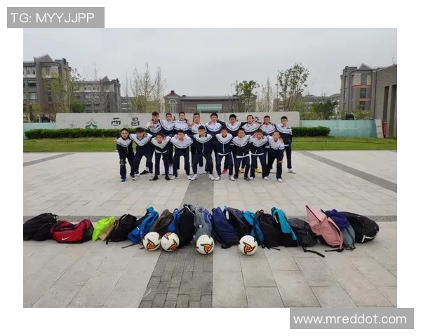 雷德与塔亚文的巅峰对决谁将赢得最终胜利与荣耀